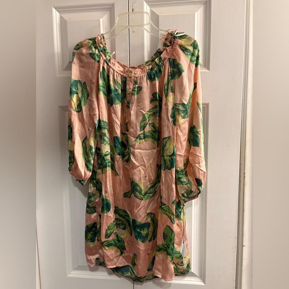 *NWT* The Webster Miami Tunic, Pink Flamingo Green Leaves, size Med.